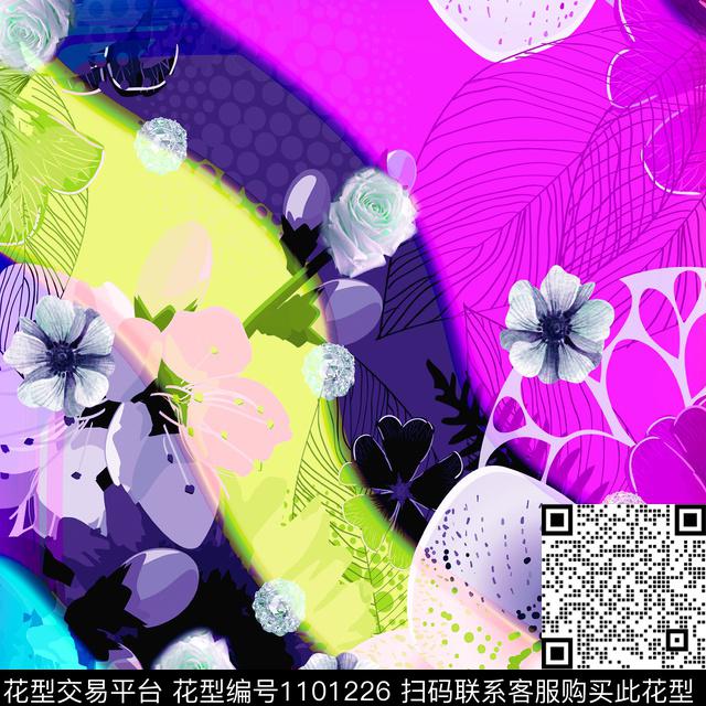 炫彩朦胧花卉小方巾数码印花华亿平台下载（图片编号: 1101226） - 瓦栏（Walan）