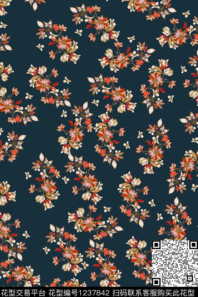 小碎花花卉中老年数码印花华亿平台下载（图片编号: 1237842） - 瓦栏（Walan）