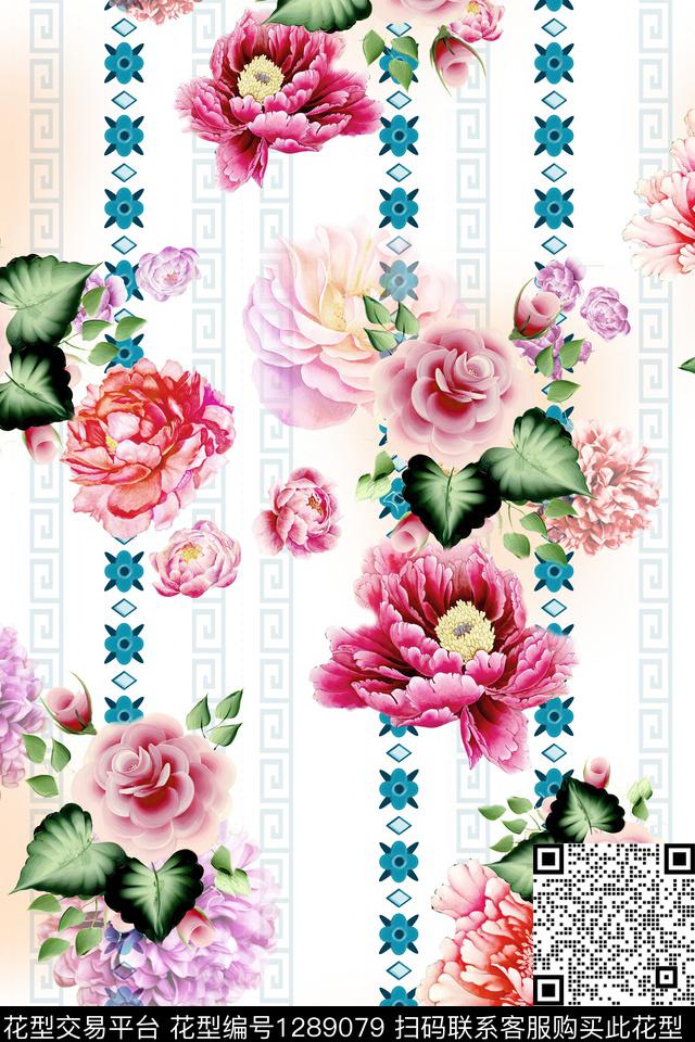 女装连衣裙大牌风数码印花华亿平台下载（图片编号: 1289079） - 瓦栏（Walan）