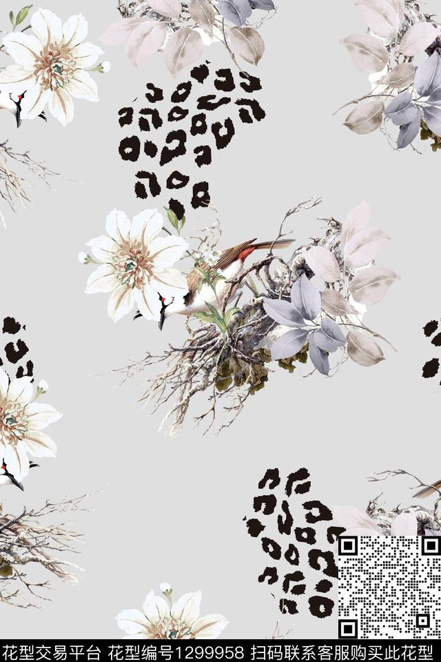 春夏华亿平台大牌风抽象数码印花华亿平台下载（图片编号: 1299958） - 瓦栏（Walan）