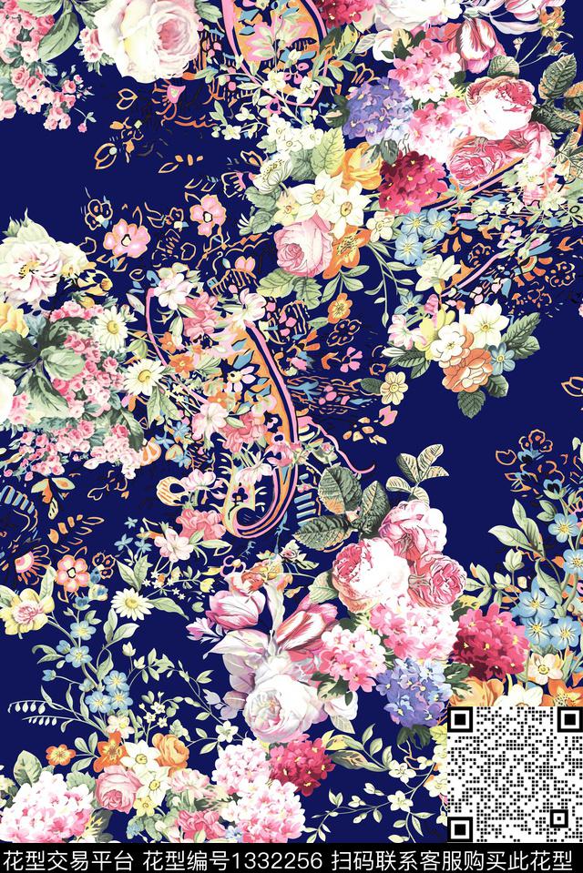 黑底花卉大牌风秋冬华亿平台传统印花华亿平台下载（图片编号: 1332256） - 瓦栏（Walan）