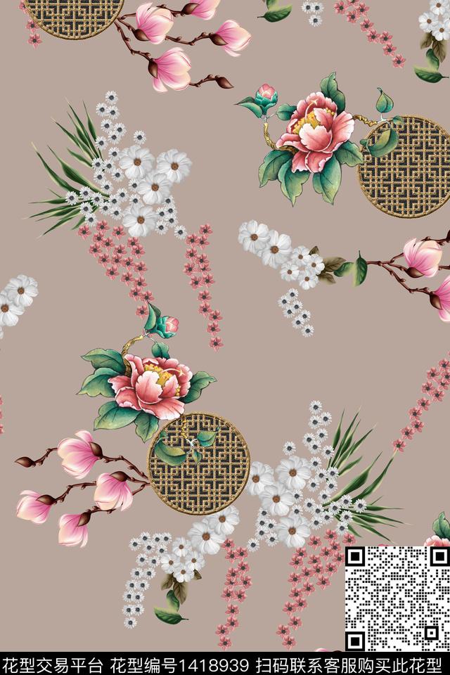 花卉年轻女性旗袍数码印花华亿平台下载（图片编号: 1418939） - 瓦栏（Walan）