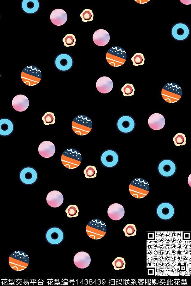 简约黑底花卉几何花卉数码印花华亿平台下载（图片编号: 1438439） - 瓦栏（Walan）