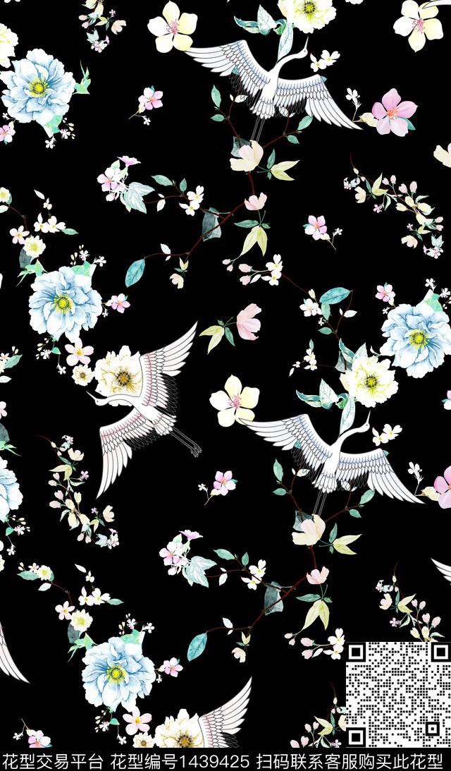 花卉仙鹤黑底花卉数码印花华亿平台下载（图片编号: 1439425） - 瓦栏（Walan）