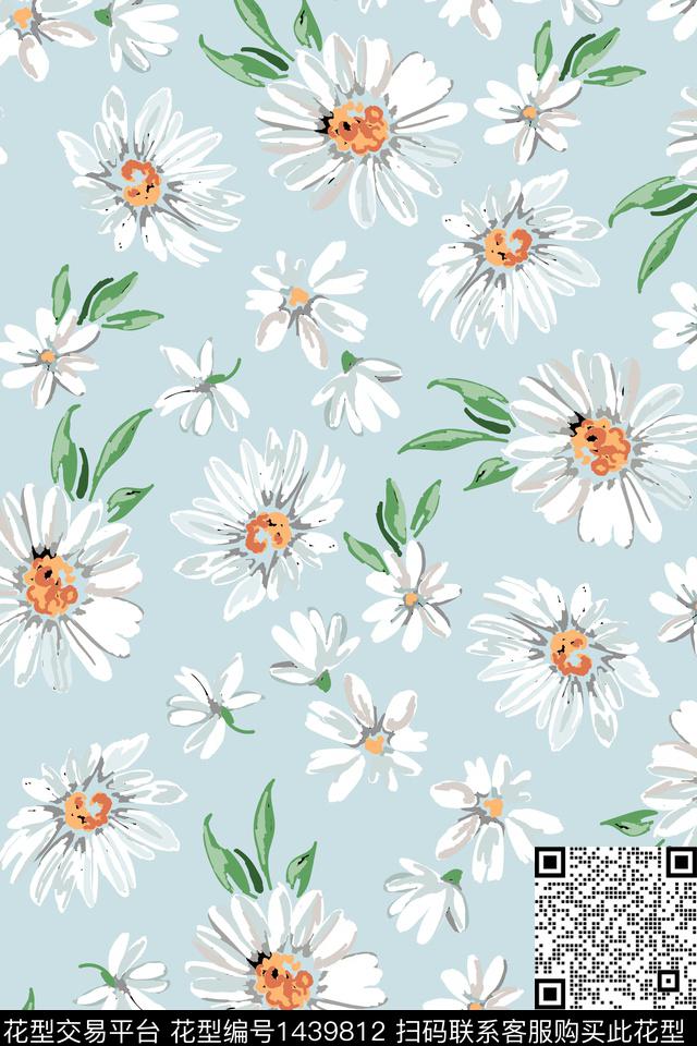 数码华亿平台花卉年轻女性数码印花华亿平台下载（图片编号: 1439812） - 瓦栏（Walan）