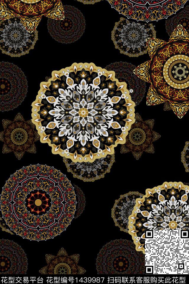 黑底花卉几何民族风数码印花华亿平台下载（图片编号: 1439987） - 瓦栏（Walan）
