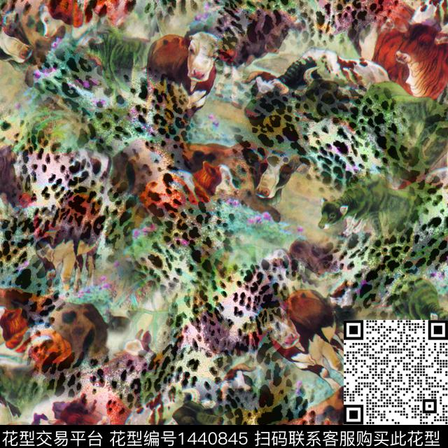 豹纹动物牛数码印花华亿平台下载（图片编号: 1440845） - 瓦栏（Walan）