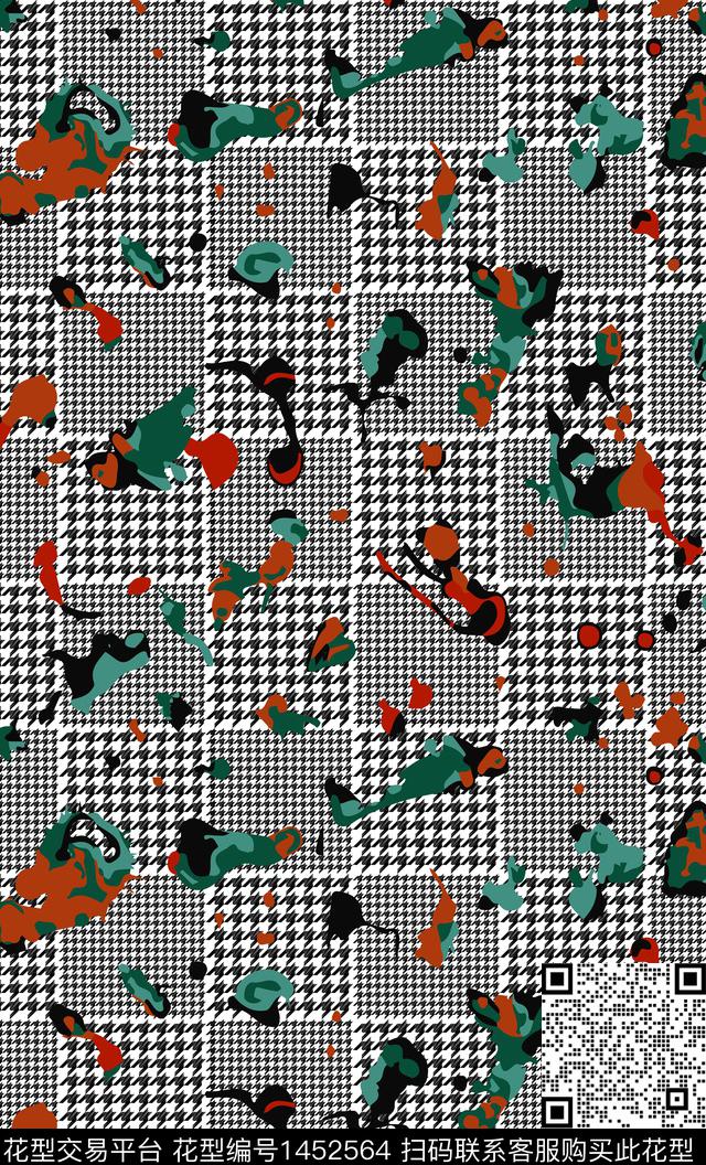 年轻女性扎染华亿平台大牌风数码印花华亿平台下载（图片编号: 1452564） - 瓦栏（Walan）