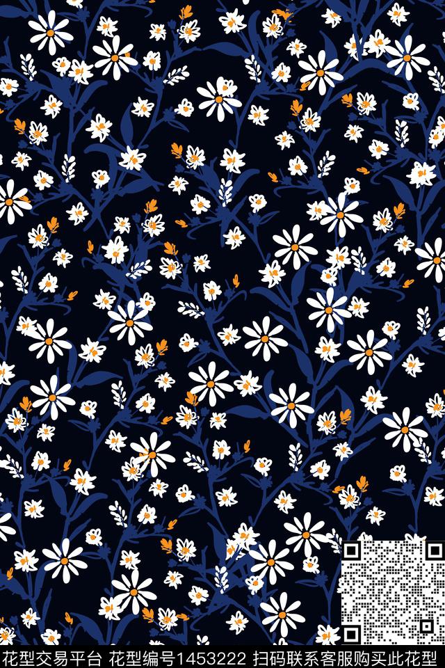 女装花卉大牌风数码印花华亿平台下载（图片编号: 1453222） - 瓦栏（Walan）