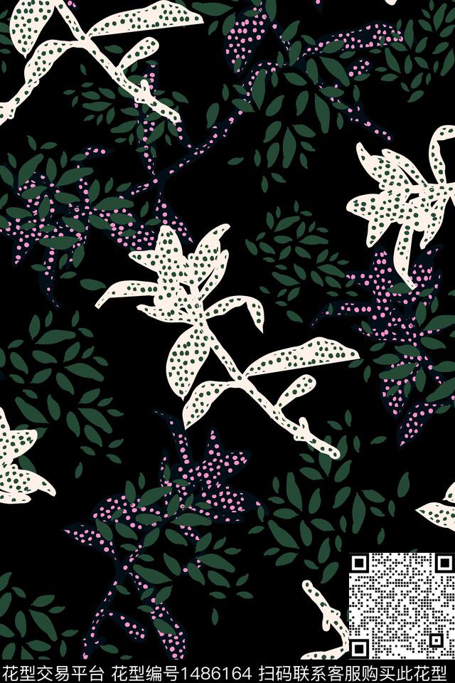 黑底花卉绿植树叶年轻女性传统印花华亿平台下载（图片编号: 1486164） - 瓦栏（Walan）