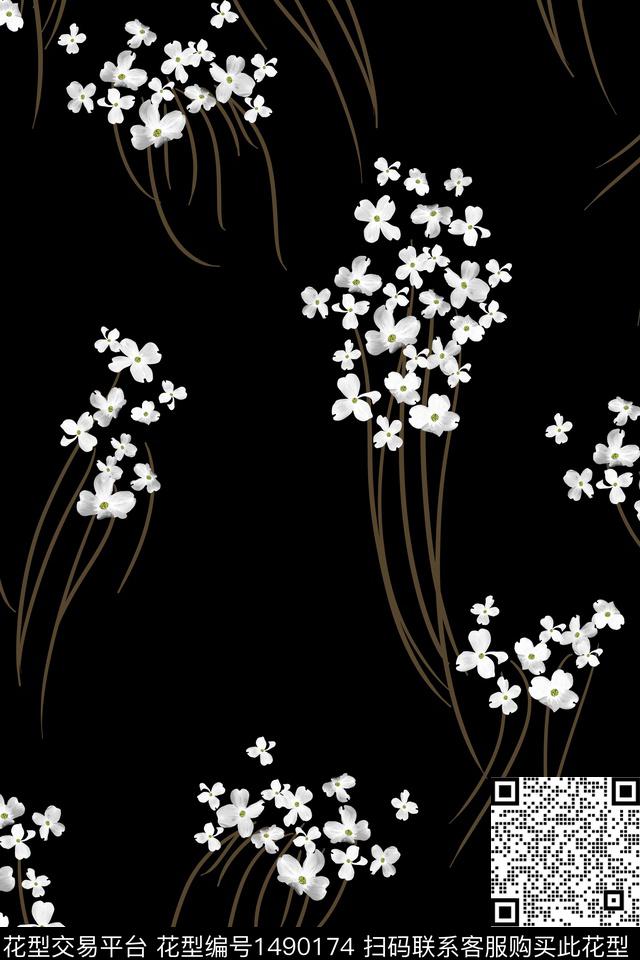 黑底花卉花卉大牌风数码印花华亿平台下载（图片编号: 1490174） - 瓦栏（Walan）