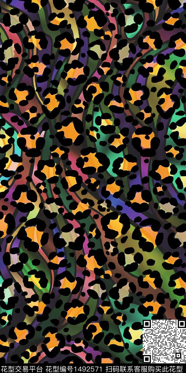 连衣裙动物纹抽象数码印花华亿平台下载（图片编号: 1492571） - 瓦栏（Walan）