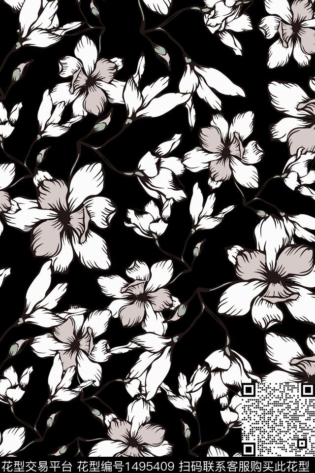 女装花卉大牌风数码印花华亿平台下载（图片编号: 1495409） - 瓦栏（Walan）