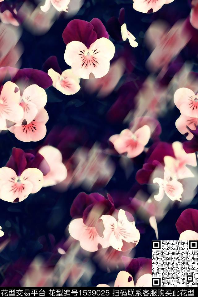 花卉配饰三色堇数码印花华亿平台下载（图片编号: 1539025） - 瓦栏（Walan）