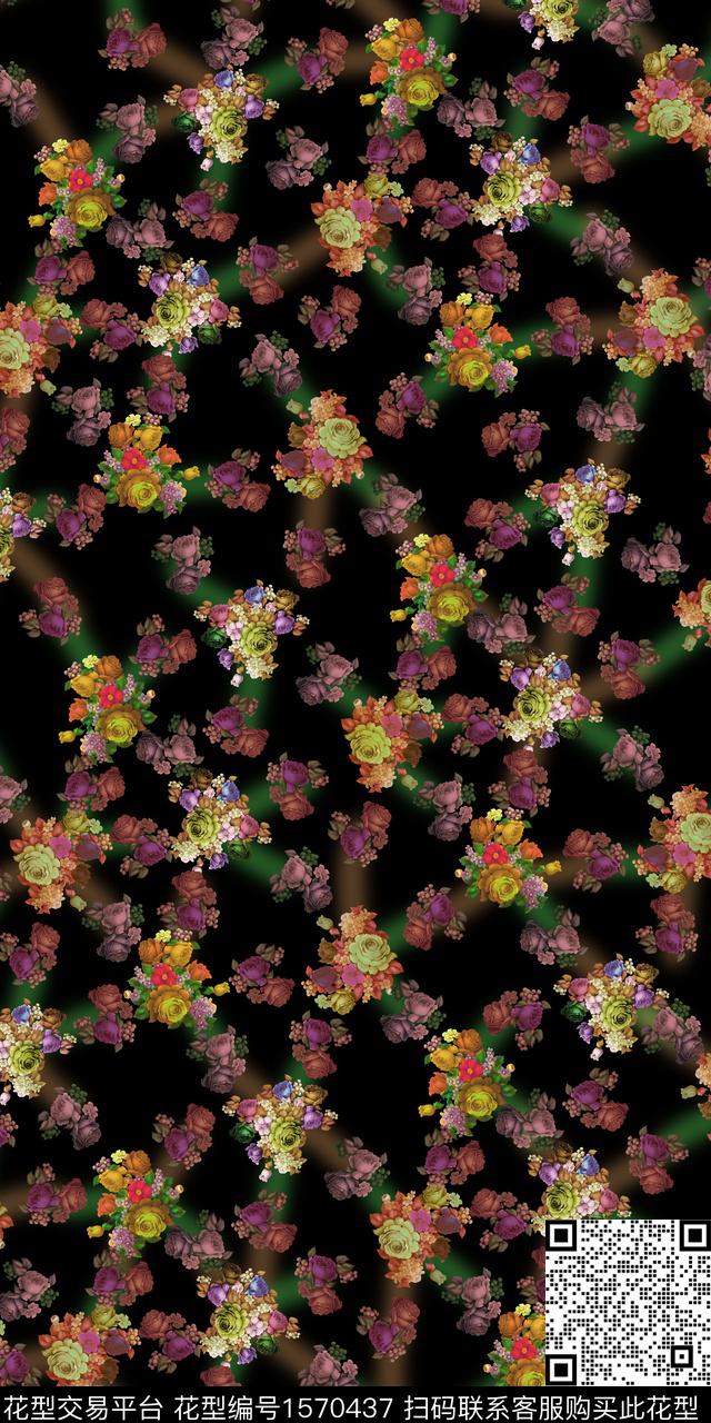 花卉黑底花卉中老年女装数码印花华亿平台下载（图片编号: 1570437） - 瓦栏（Walan）