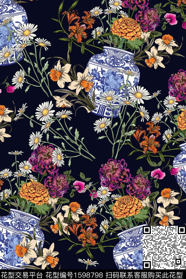 花卉女装花瓶数码印花华亿平台下载（图片编号: 1598798） - 瓦栏（Walan）