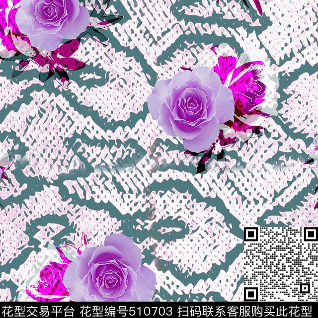 花卉动物连衣裙数码印花华亿平台下载（图片编号: 510703） - 瓦栏（Walan）