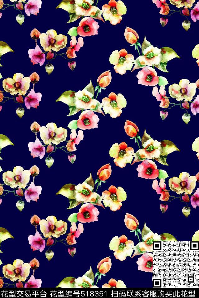 手绘水彩花卉数码印花华亿平台下载（图片编号: 518351） - 瓦栏（Walan）