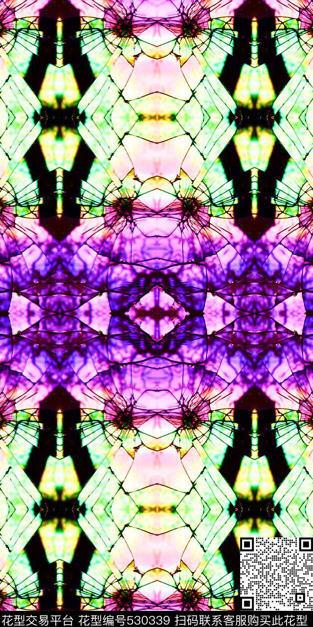 时尚抽象玻璃裂纹卫衣外套羽绒服数码印花华亿平台下载（图片编号: 530339） - 瓦栏（Walan）