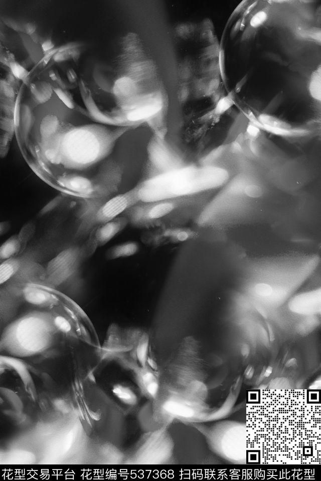 服装面料华亿平台黑白星球休闲时尚素雅手绘抽象水彩复古数码印花华亿平台下载（图片编号: 537368） - 瓦栏（Walan）