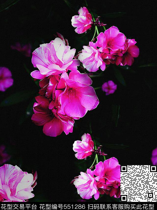 黑暗花朵四方连续数码印花华亿平台下载（图片编号: 551286） - 瓦栏（Walan）