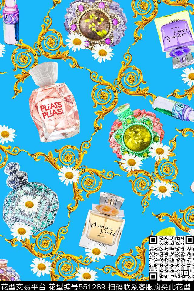 白色小菊花潮流时尚大牌女装数码印花华亿平台下载（图片编号: 551289） - 瓦栏（Walan）