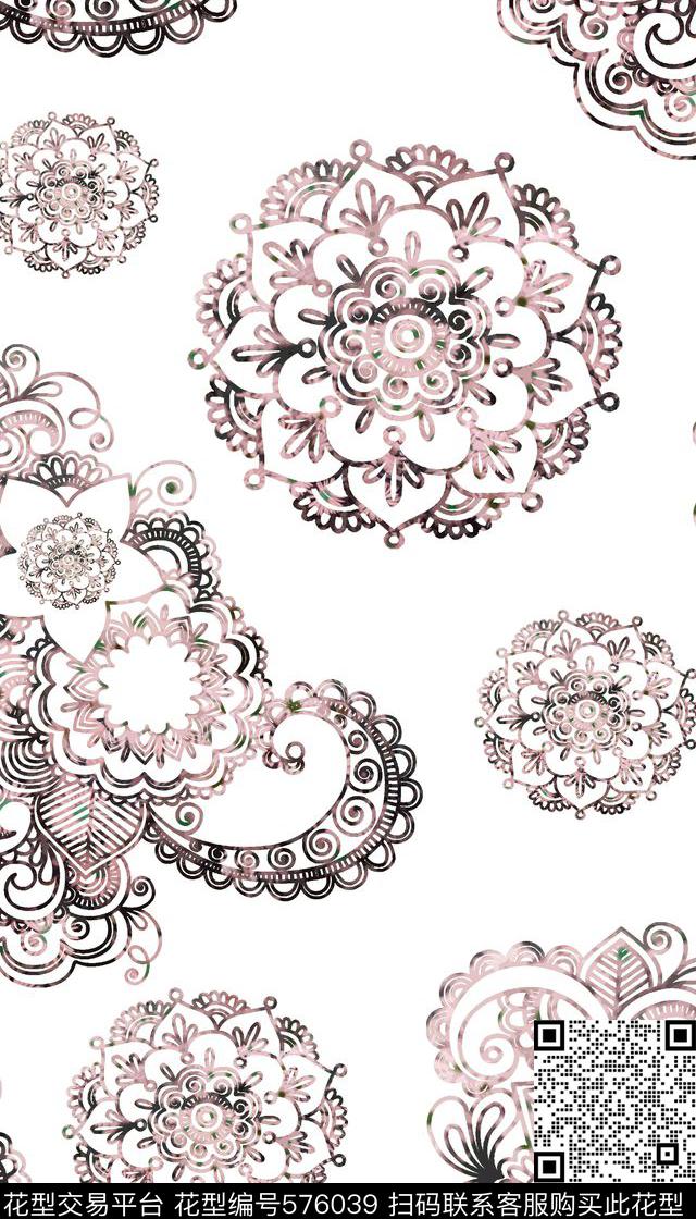 时尚传统花纹抱枕数码印花华亿平台下载（图片编号: 576039） - 瓦栏（Walan）