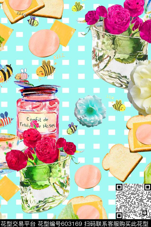 羽绒服跳接蜜蜂数码印花华亿平台下载（图片编号: 603169） - 瓦栏（Walan）