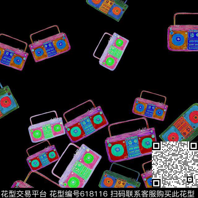 笔触故事性收音机数码印花华亿平台下载（图片编号: 618116） - 瓦栏（Walan）