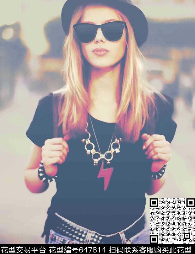 人物美女女人数码印花华亿平台下载（图片编号: 647814） - 瓦栏（Walan）