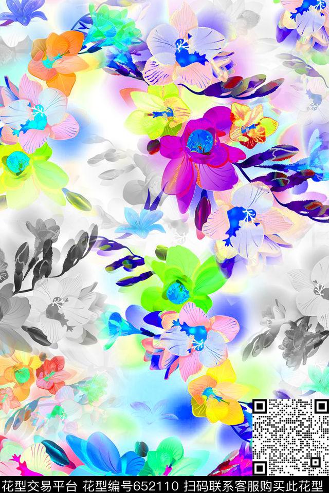花卉梦幻丝巾泳装数码印花华亿平台下载（图片编号: 652110） - 瓦栏（Walan）