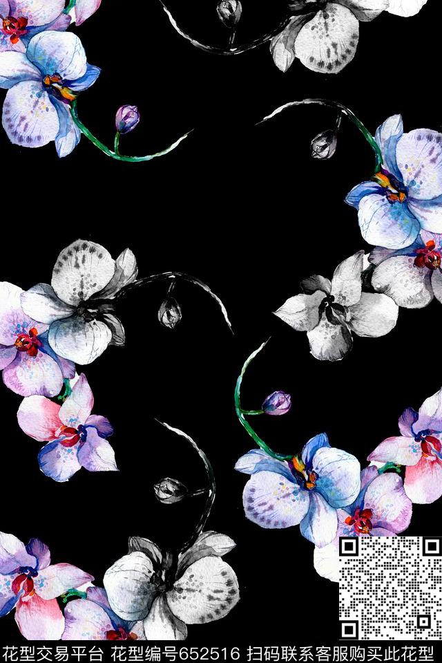 花卉黑底干净数码印花华亿平台下载（图片编号: 652516） - 瓦栏（Walan）