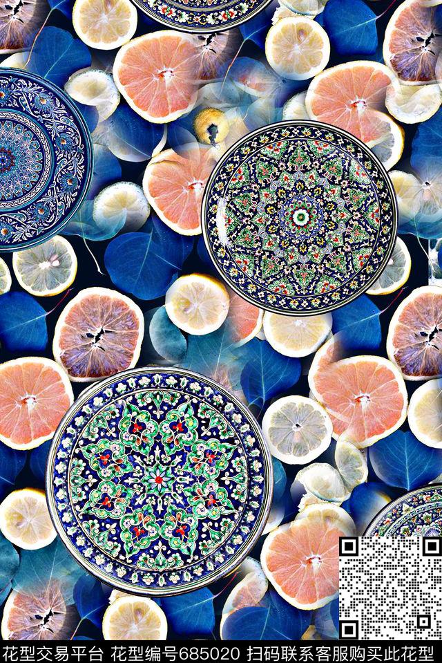 时尚抽象手绘树桩叶子水彩画印花青花瓷碟子彩绘数码印花华亿平台下载（图片编号: 685020） - 瓦栏（Walan）