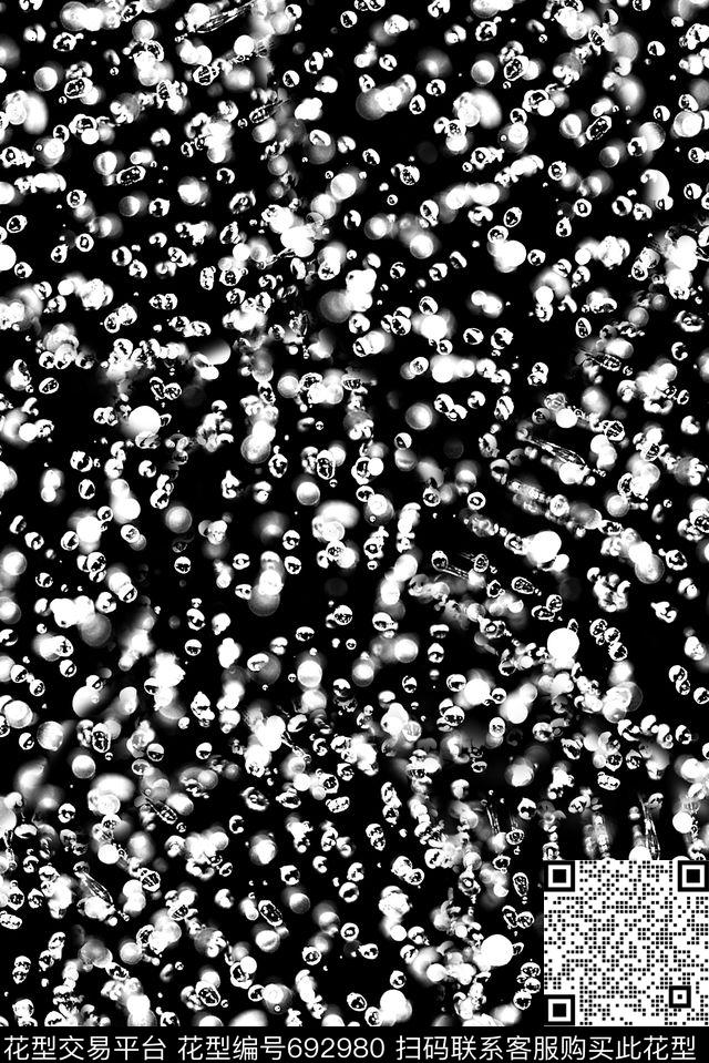 时尚潮流男装满版T恤印花夹克外套印花星空圆圈圆点渐变纹理印花数码印花华亿平台下载（图片编号: 692980） - 瓦栏（Walan）