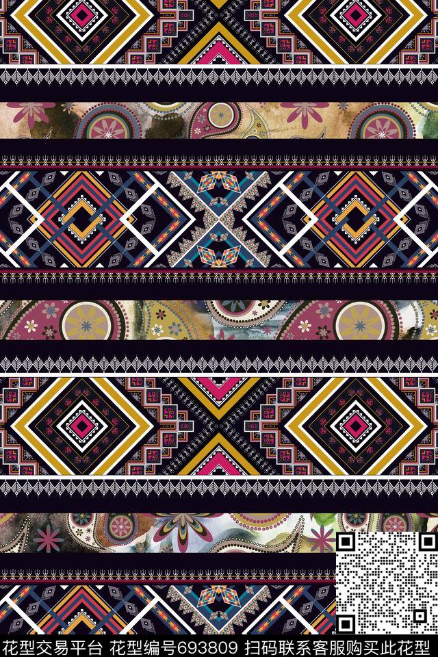 图腾地毯波西米亚数码印花华亿平台下载（图片编号: 693809） - 瓦栏（Walan）