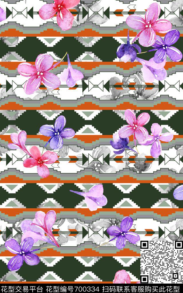 花朵条纹底板花卉数码印花华亿平台下载（图片编号: 700334） - 瓦栏（Walan）