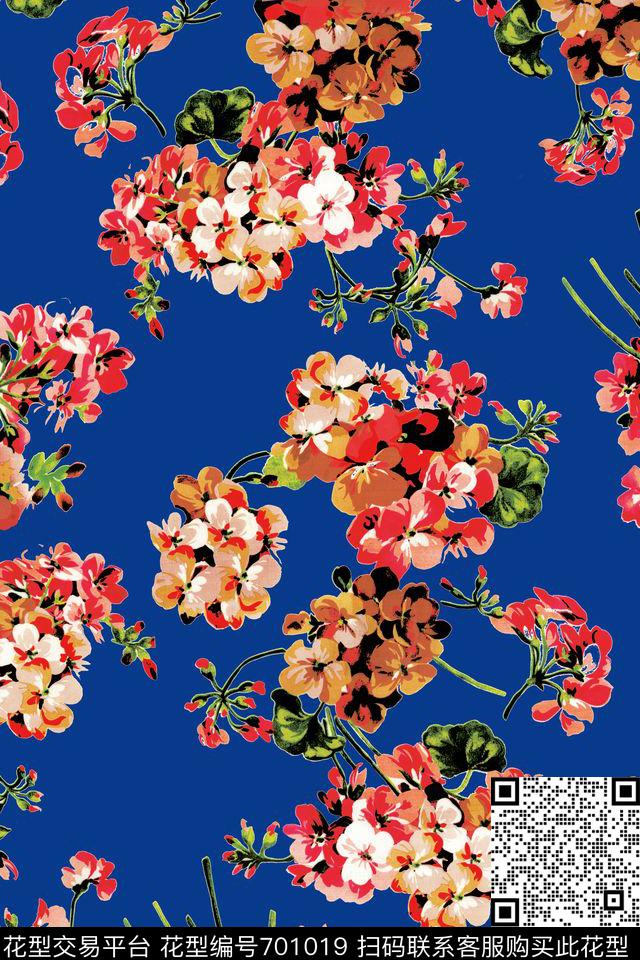 小碎花时尚花卉手绘花卉传统印花华亿平台下载（图片编号: 701019） - 瓦栏（Walan）