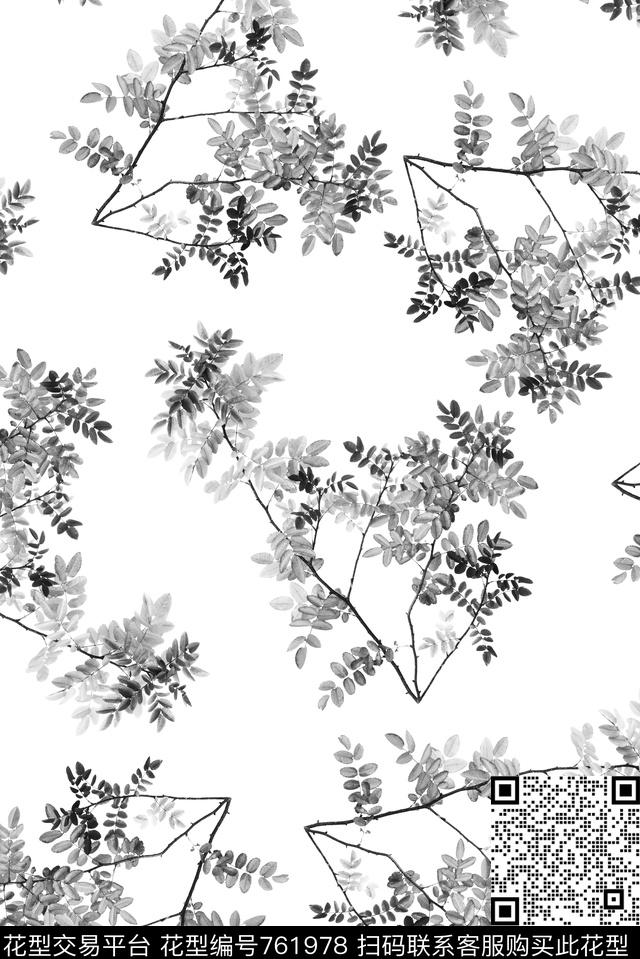 手绘黑白枫叶数码印花华亿平台下载（图片编号: 761978） - 瓦栏（Walan）