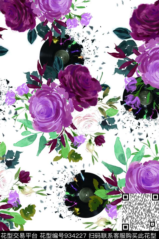 数码华亿平台大牌风手绘花卉数码印花华亿平台下载（图片编号: 934227） - 瓦栏（Walan）