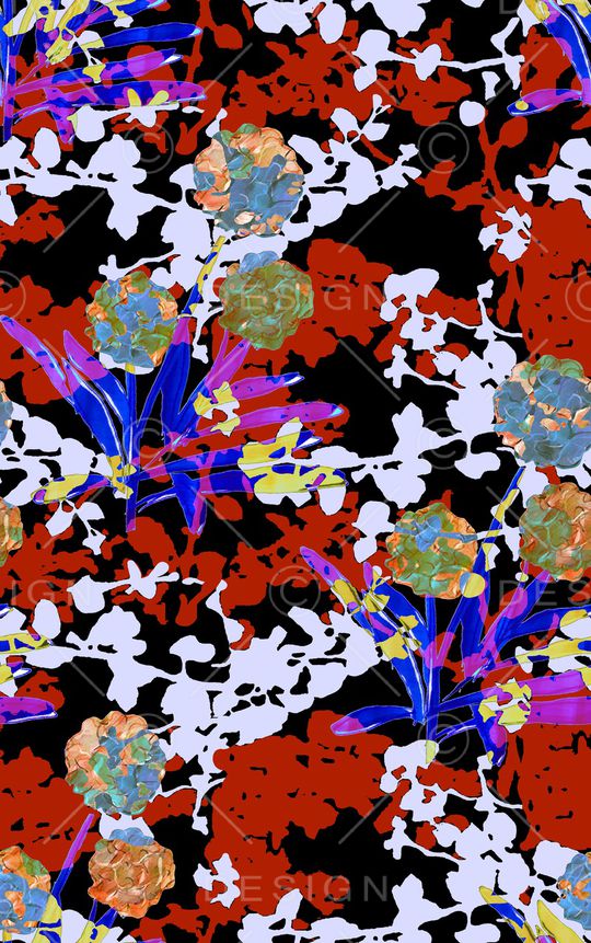 黑底花卉印花华亿平台图片