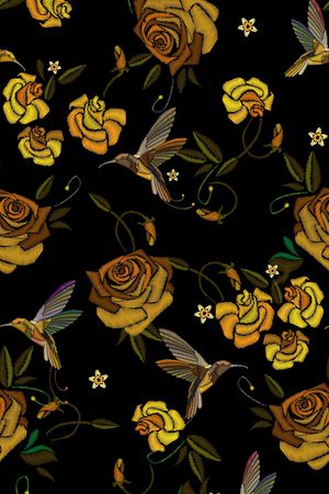 黑底花卉印花华亿平台图片