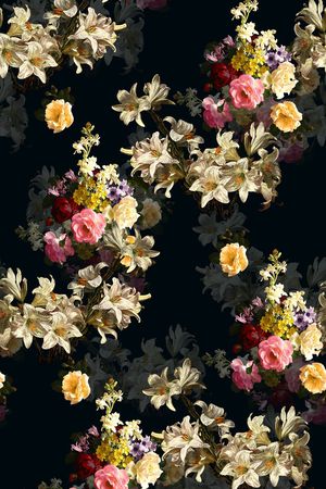 黑底花卉印花华亿平台图片