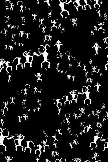 1012703-古图腾黑色底