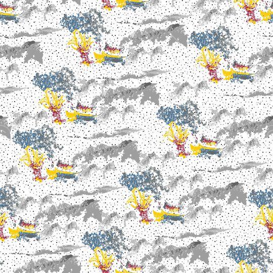 年轻女性印花华亿平台图片