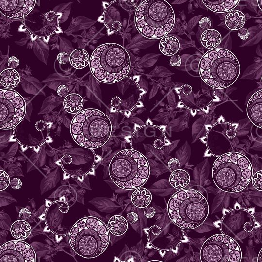 黑底花卉印花华亿平台图片