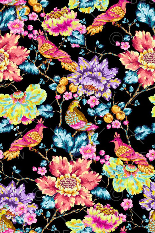 黑底花卉印花华亿平台图片