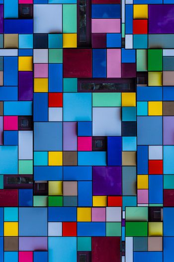 1073734-几何色块明亮