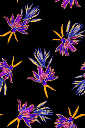 年轻女性印花华亿平台图片