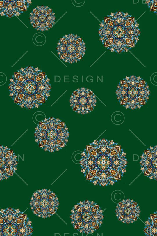 黑底花卉印花华亿平台图片