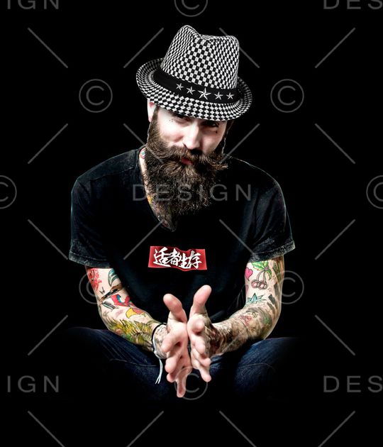 人物印花华亿平台图片